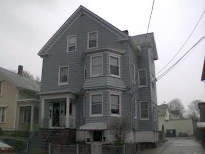 166 Pidge Ave in Pawtucket, RI - Foto de edificio