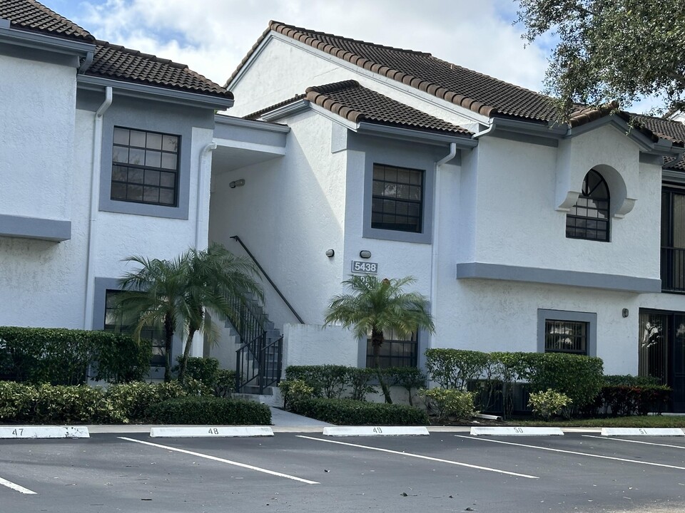 5438 Verona Dr in Boynton Beach, FL - Building Photo