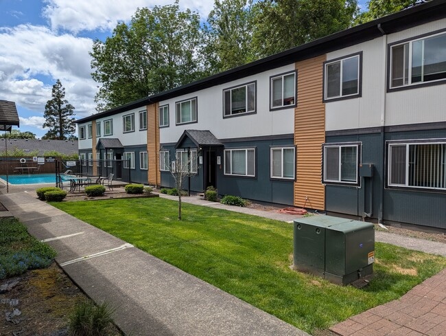 Asher Park Apartments in Tigard, OR - Foto de edificio - Building Photo