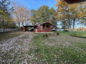 13338 Longstreet Rd in Willis, TX - Foto de edificio - Building Photo