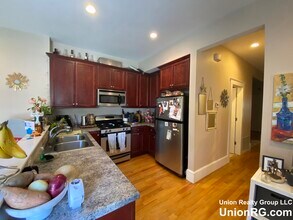 65 Surrey St in Boston, MA - Building Photo - Building Photo