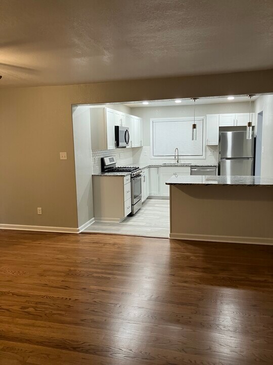 1821 Lark Bunting Ln in Pueblo, CO - Building Photo