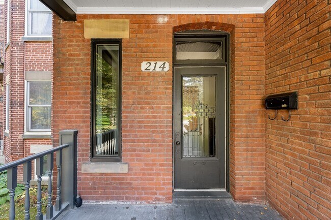 214 Chem. de la Côte-Saint-Antoine in Westmount, QC - Building Photo - Building Photo