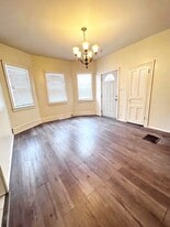 37 W Dorrance St in Kingston, PA - Building Photo