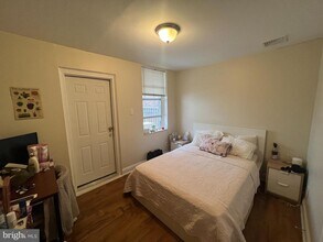 618 South St-Unit -2 in Philadelphia, PA - Building Photo - Building Photo