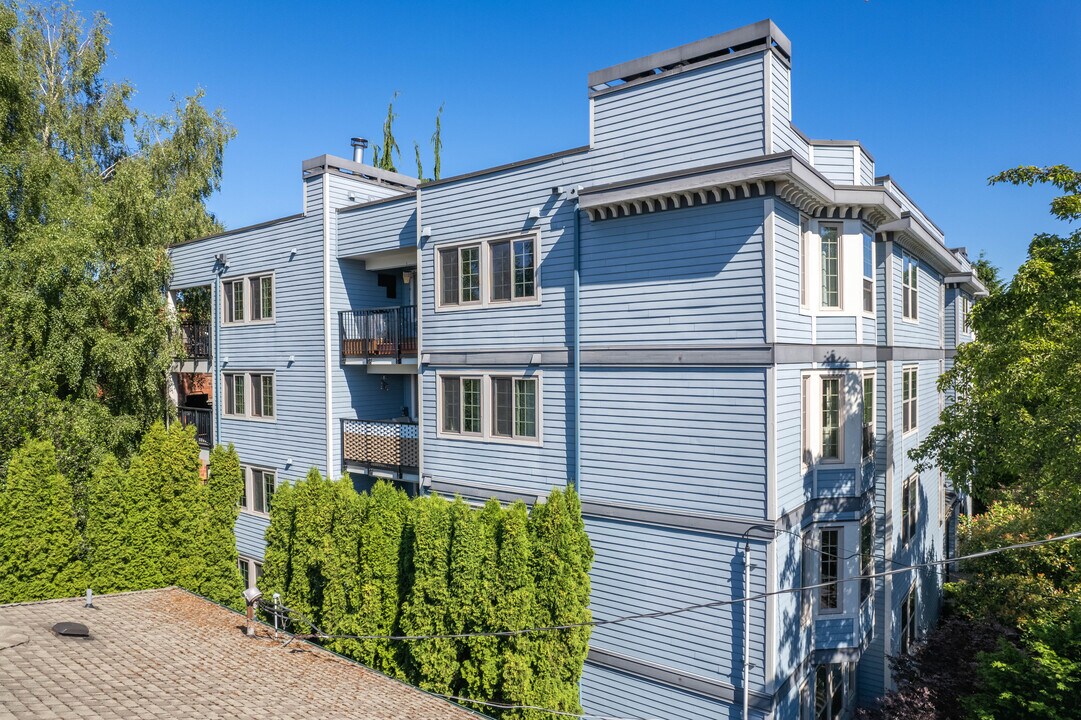 St. Henry House in Seattle, WA - Building Photo