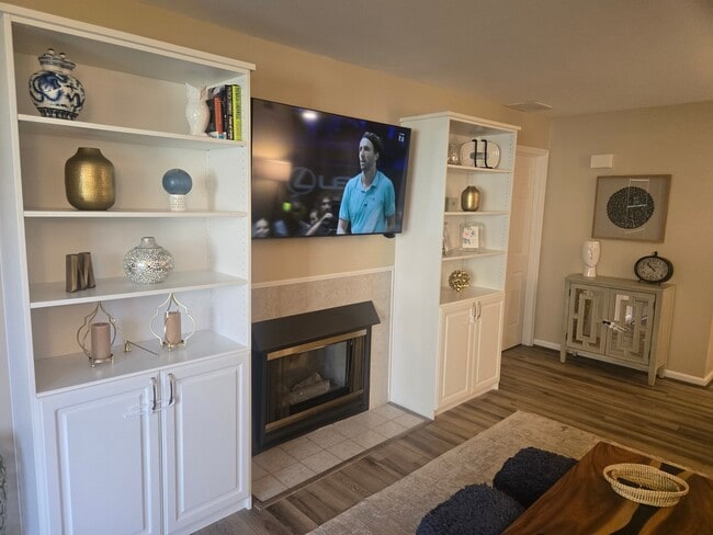 110 Heywood Rd, Unit Arden condo in Arden, NC - Foto de edificio - Building Photo