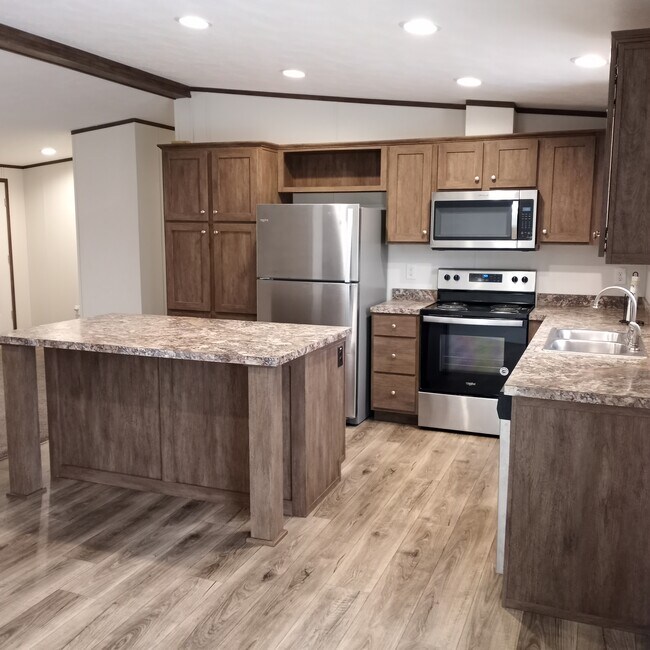 6087 Oatka Rd Rentals in Warsaw, NY