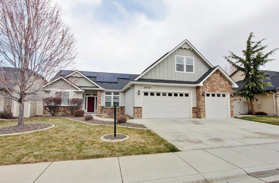 2630 W Divide Creek St in Meridian, ID - Building Photo