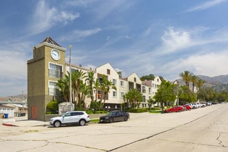 Town Center in Burbank, CA - Foto de edificio - Building Photo