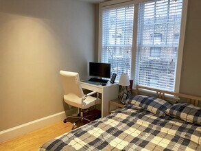 24 Anderson St, Unit 2 in Boston, MA - Building Photo - Building Photo