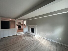 1830 Roslyn Ave in Dayton, OH - Building Photo