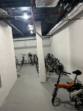 428 E 9th St in Brooklyn, NY - Foto de edificio - Building Photo