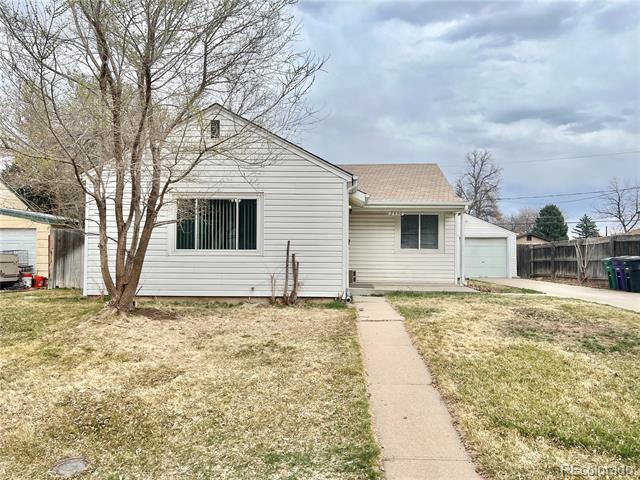 2550 S Linley Ct in Denver, CO - Building Photo