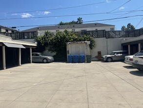 1238 Havenhurst Dr in West Hollywood, CA - Building Photo - Building Photo