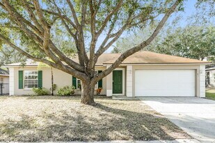 617 Willow Run St in Minneola, FL - Building Photo