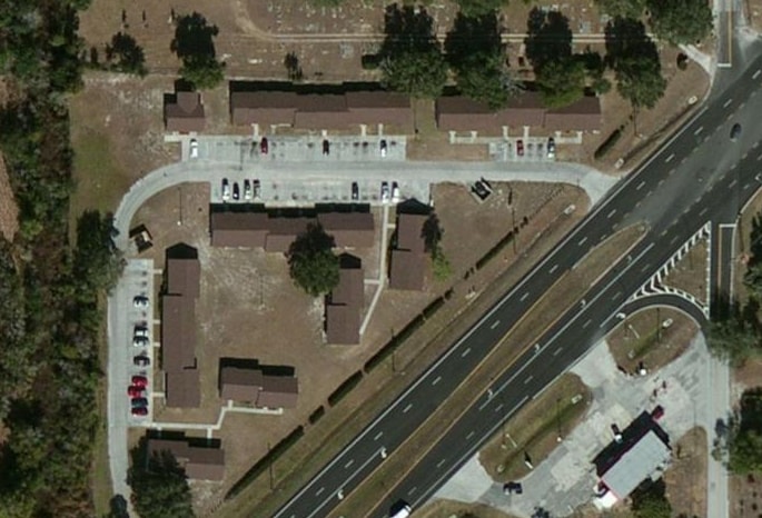 Redwood Apartments in Lake Alfred, FL - Foto de edificio