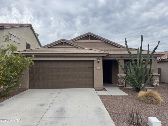 property at 2025 E Anderson Dr
