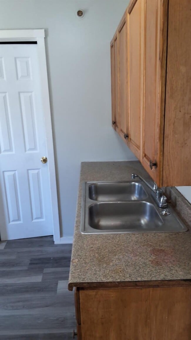 11 Ontario St in Liberty, NY - Building Photo - Building Photo