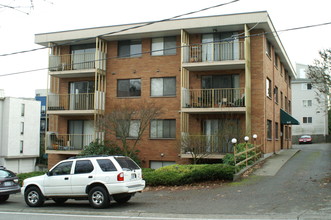 845 NE 125th St in Seattle, WA - Building Photo - Building Photo