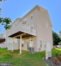 23117 Primrose Wy in California, MD - Foto de edificio - Building Photo