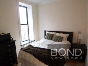 252 Mott St in New York, NY - Building Photo - Building Photo