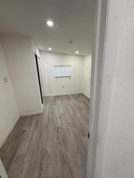 3241 NW 51st Terrace, Unit 17 in Miami, FL - Building Photo - Building Photo