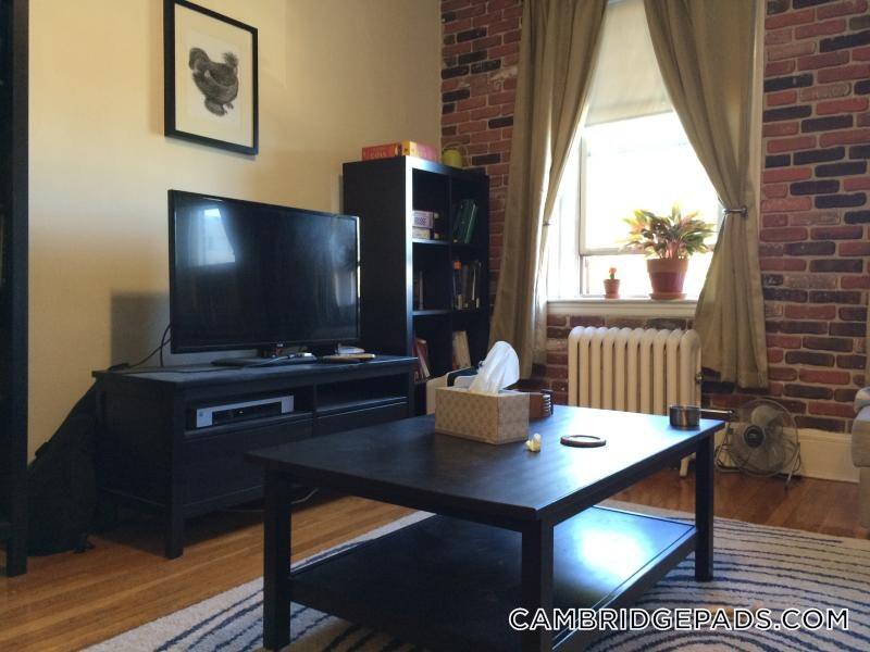 1622 Massachusetts Ave in Cambridge, MA - Building Photo