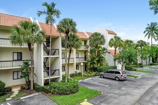 3000 Presidential Way in West Palm Beach, FL - Building Photo