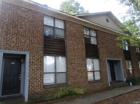 1960 Gion St in Sumter, SC - Building Photo