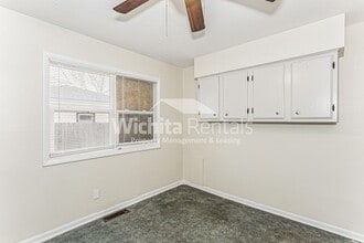 3361 W 1st St N in Wichita, KS - Building Photo - Building Photo