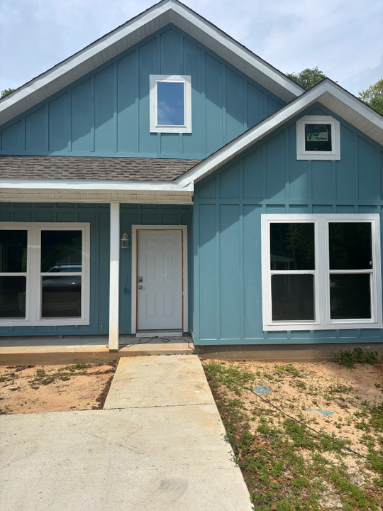 665 Wingate St in Pensacola, FL - Foto de edificio
