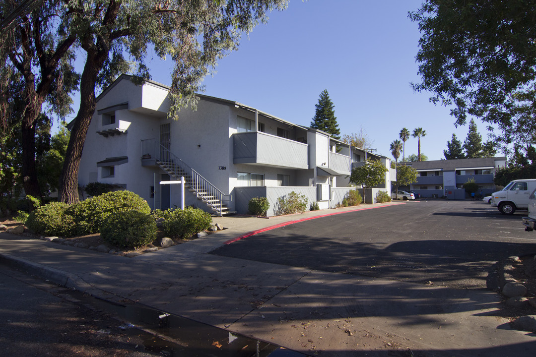 1389 E Lexington Ave in El Cajon, CA - Building Photo