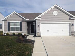 158 Broadmoore Blvd in Pataskala, OH - Building Photo - Building Photo