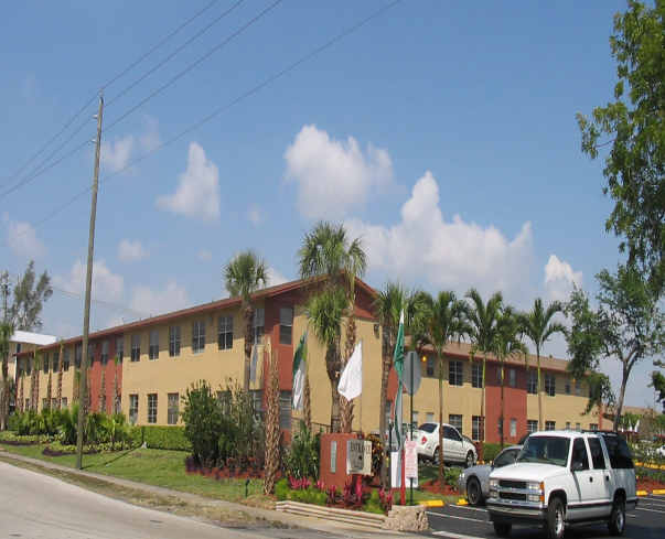 Courts At Oakland Park Condo in Oakland Park, FL - Building Photo - Building Photo