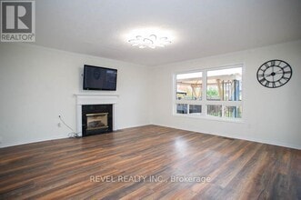 110 Hunter Way in Brantford, ON - Building Photo - Building Photo