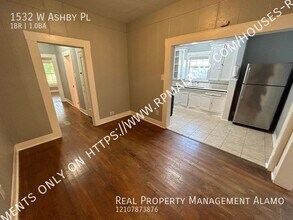 1532 W Ashby Pl in San Antonio, TX - Building Photo - Building Photo