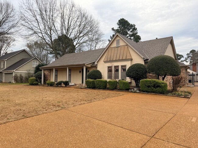 8671 Pine Needle Dr in Germantown, TN - Building Photo - Building Photo