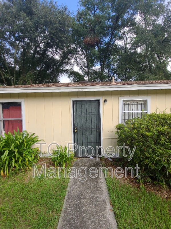 property at 4182 Lorenzo Ct