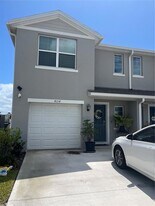 4154 Malawi Trl, Unit 2 in St. Cloud, FL - Building Photo