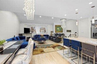 18 South Dr in Manhasset Hills, NY - Building Photo - Building Photo