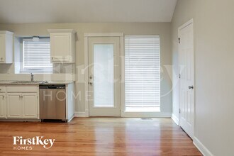 1034 Bunting Ln in Liberty, MO - Building Photo - Building Photo