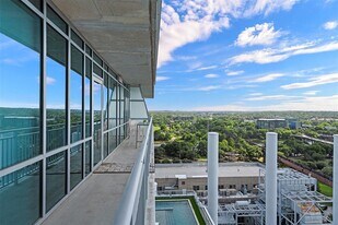 222 West Ave in Austin, TX - Building Photo