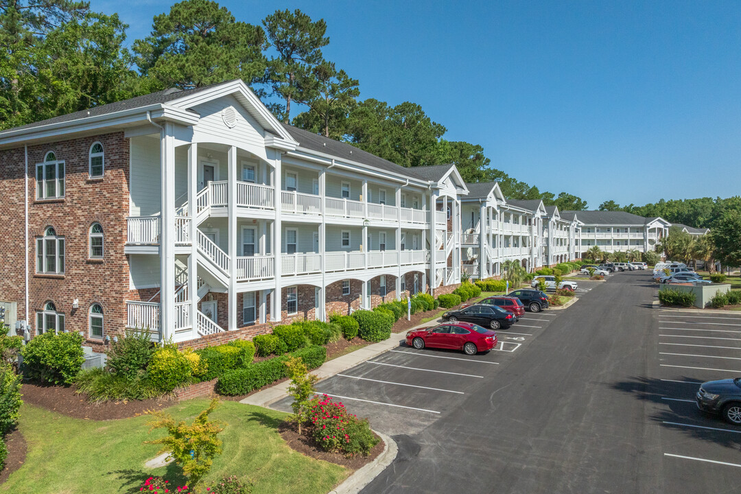 Riverwalk in Myrtle Beach, SC - Foto de edificio