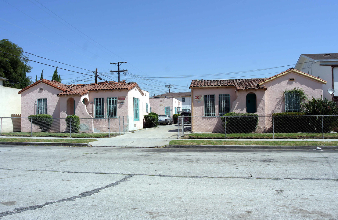 3511 W 63rd St in Los Angeles, CA - Foto de edificio