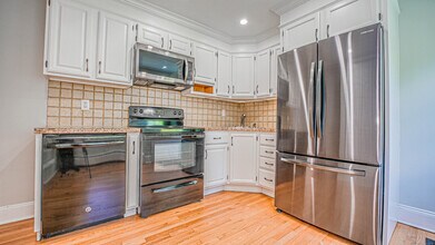 4070 Madison Ave in Bridgeport, CT - Building Photo - Building Photo