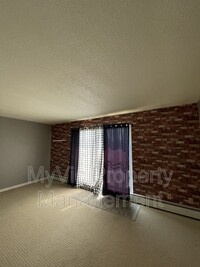 5016-5051 51 Ave in Leduc, AB - Building Photo - Building Photo