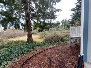 604 Grant Ln SW in Tumwater, WA - Building Photo - Building Photo
