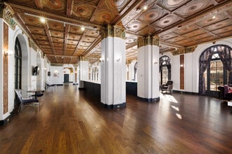 Coronado Place and Towers in St. Louis, MO - Building Photo - Interior Photo