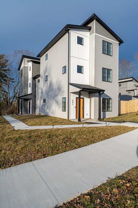 601 E Miller Dr in Bloomington, IN - Building Photo